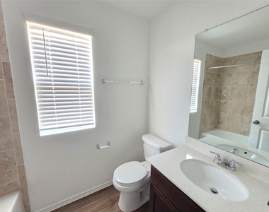 3305 Dusted Daisey St - Photo Thumbnail 7