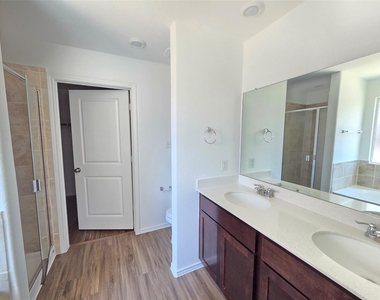 3305 Dusted Daisey St - Photo Thumbnail 20