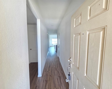3305 Dusted Daisey St - Photo Thumbnail 1