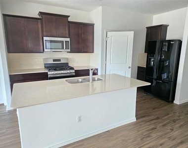 3305 Dusted Daisey St - Photo Thumbnail 12