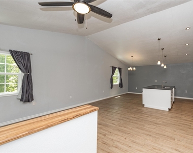 400 Unit A Oak Knob Dr - Photo Thumbnail 5