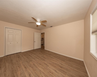 400 Unit A Oak Knob Dr - Photo Thumbnail 17