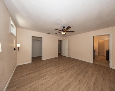 400 Unit A Oak Knob Dr - Photo Thumbnail 21