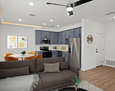 104 Creekside Trl - Photo Thumbnail 10