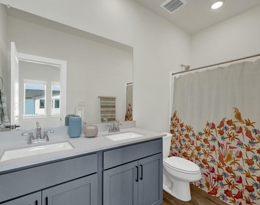 104 Creekside Trl - Photo Thumbnail 22