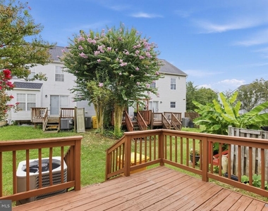 502 Meadowmist Way - Photo Thumbnail 16