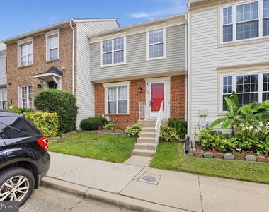 502 Meadowmist Way - Photo Thumbnail 1