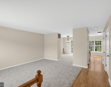 502 Meadowmist Way - Photo Thumbnail 6