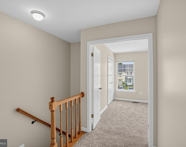 502 Meadowmist Way - Photo Thumbnail 17