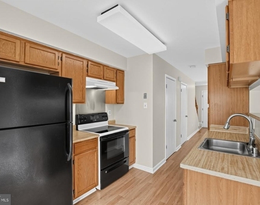 502 Meadowmist Way - Photo Thumbnail 11