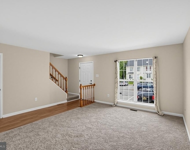 502 Meadowmist Way - Photo Thumbnail 5