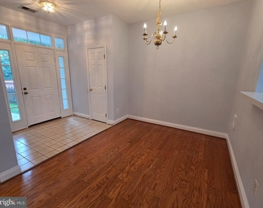 2749 Middle Neck Road - Photo Thumbnail 2