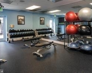 5 Park Place - Photo Thumbnail 9