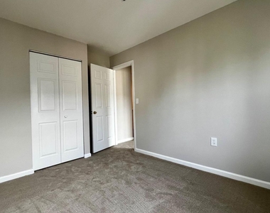 2457 Nantucket Drive - Photo Thumbnail 21