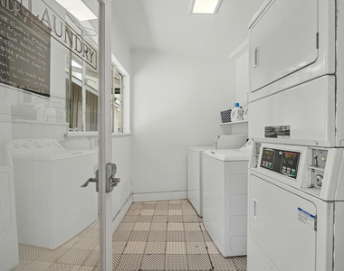 2401 Winsted Ln - Photo Thumbnail 20