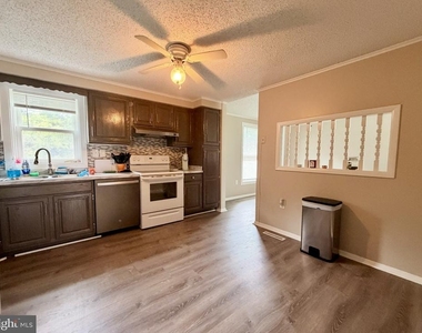 45 Bryan Drive - Photo Thumbnail 4