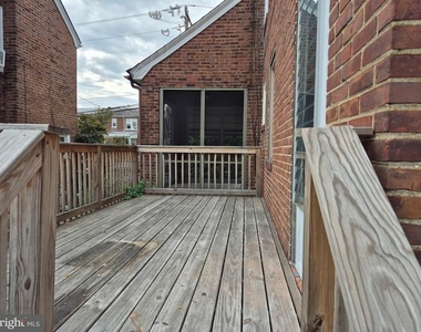 309 W 38th Street - Photo Thumbnail 16