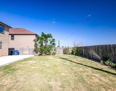 518 Carrington St - Photo Thumbnail 29