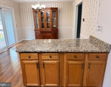 80 Merion Road - Photo Thumbnail 15