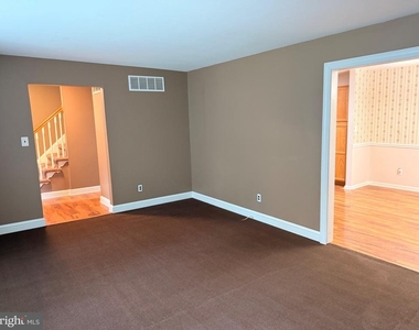 80 Merion Road - Photo Thumbnail 8