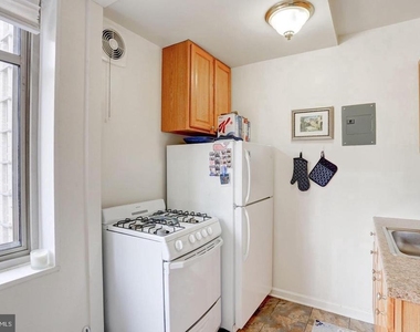 940 25th Street Nw - Photo Thumbnail 13