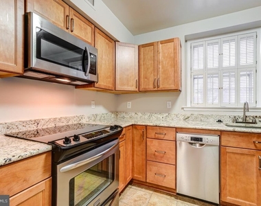 3855 Rodman Street Nw - Photo Thumbnail 6