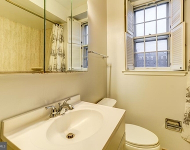 3855 Rodman Street Nw - Photo Thumbnail 24
