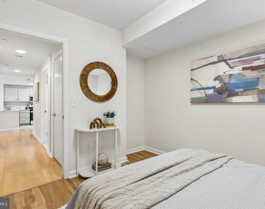 350 G Street Sw - Photo Thumbnail 15