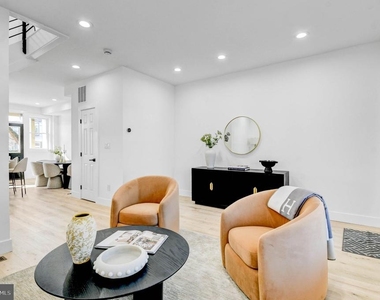 517 Florida Avenue Ne - Photo Thumbnail 8