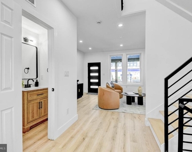 517 Florida Avenue Ne - Photo Thumbnail 9
