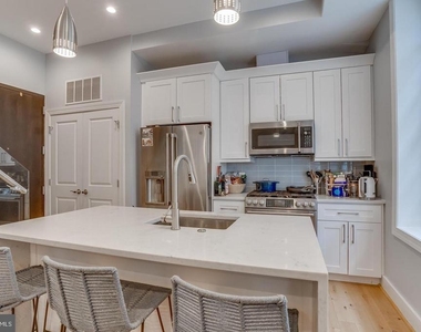 625 Park Road Nw - Photo Thumbnail 3