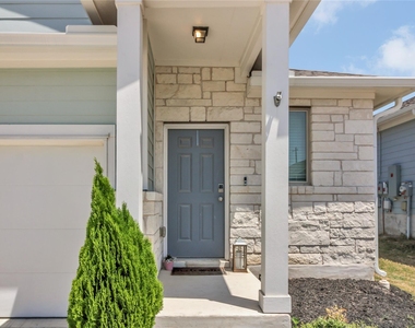 112 Old Stagecoach Rd - Photo Thumbnail 2
