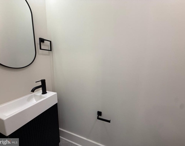 821 4th Street Ne - Photo Thumbnail 11