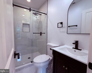 821 4th Street Ne - Photo Thumbnail 3