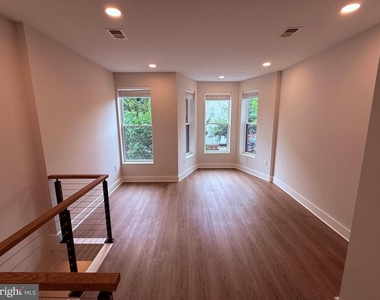821 4th Street Ne - Photo Thumbnail 8