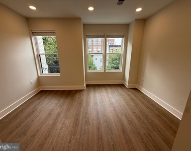 821 4th Street Ne - Photo Thumbnail 14