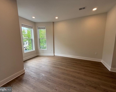 821 4th Street Ne - Photo Thumbnail 1