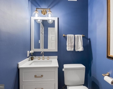 3209 Sutton Place Nw - Photo Thumbnail 20