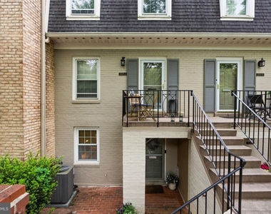 3209 Sutton Place Nw - Photo Thumbnail 30