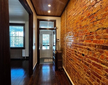 18 16th Street Ne - Photo Thumbnail 9