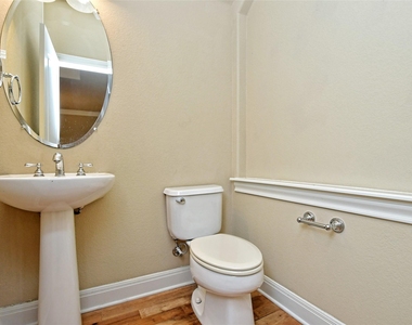 303 Hensley Dr - Photo Thumbnail 24