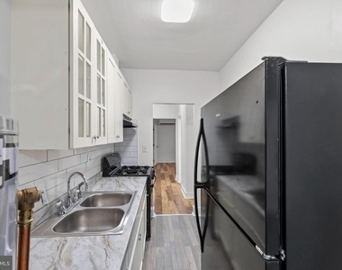 1512 Isherwood Street Ne - Photo Thumbnail 5