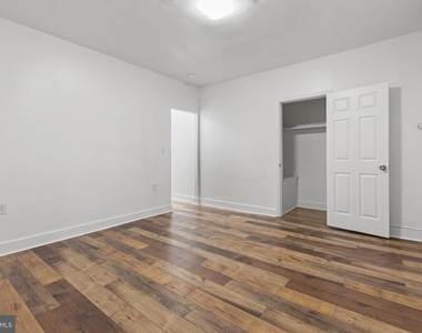 1512 Isherwood Street Ne - Photo Thumbnail 2