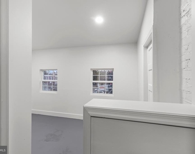 1512 Isherwood Street Ne - Photo Thumbnail 14