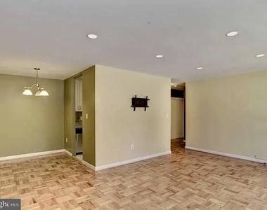 3033 New Mexico Avenue Nw - Photo Thumbnail 1
