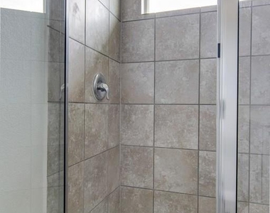 18404 Cumberland Gap Blvd - Photo Thumbnail 20