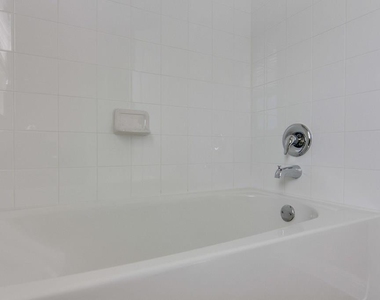18404 Cumberland Gap Blvd - Photo Thumbnail 24