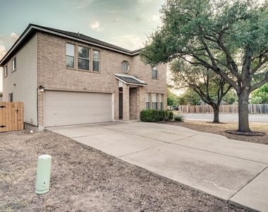 1001 Howell Terrace Pl - Photo Thumbnail 1