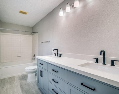 1001 Howell Terrace Pl - Photo Thumbnail 18