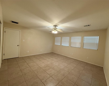 7907 Dunn St - Photo Thumbnail 18